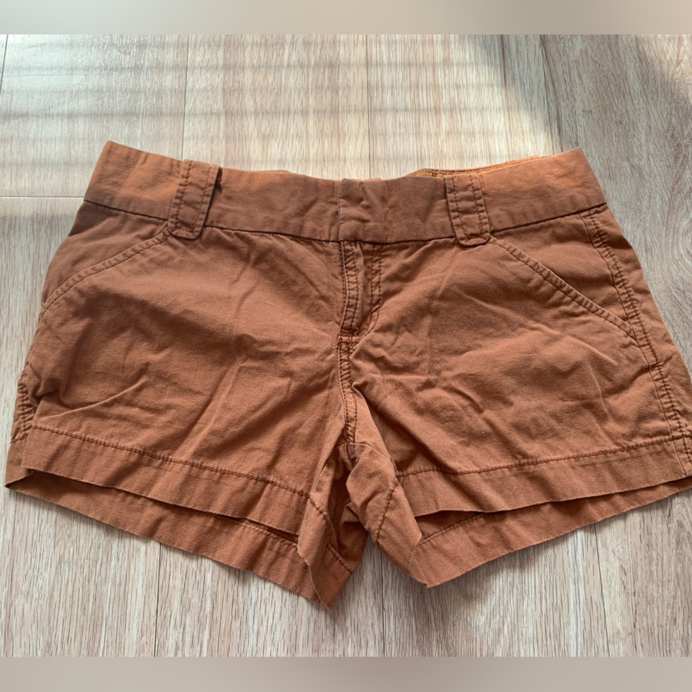 Old navy brown women short - size 4